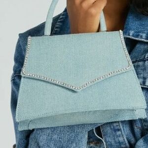 Stylish Blue Mini Bag with Compact Design